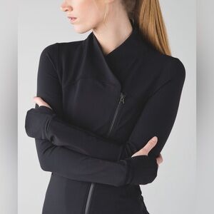Women’s Lululemon Precision Workout Jacket Black size 4 Asymmetrical Zipper